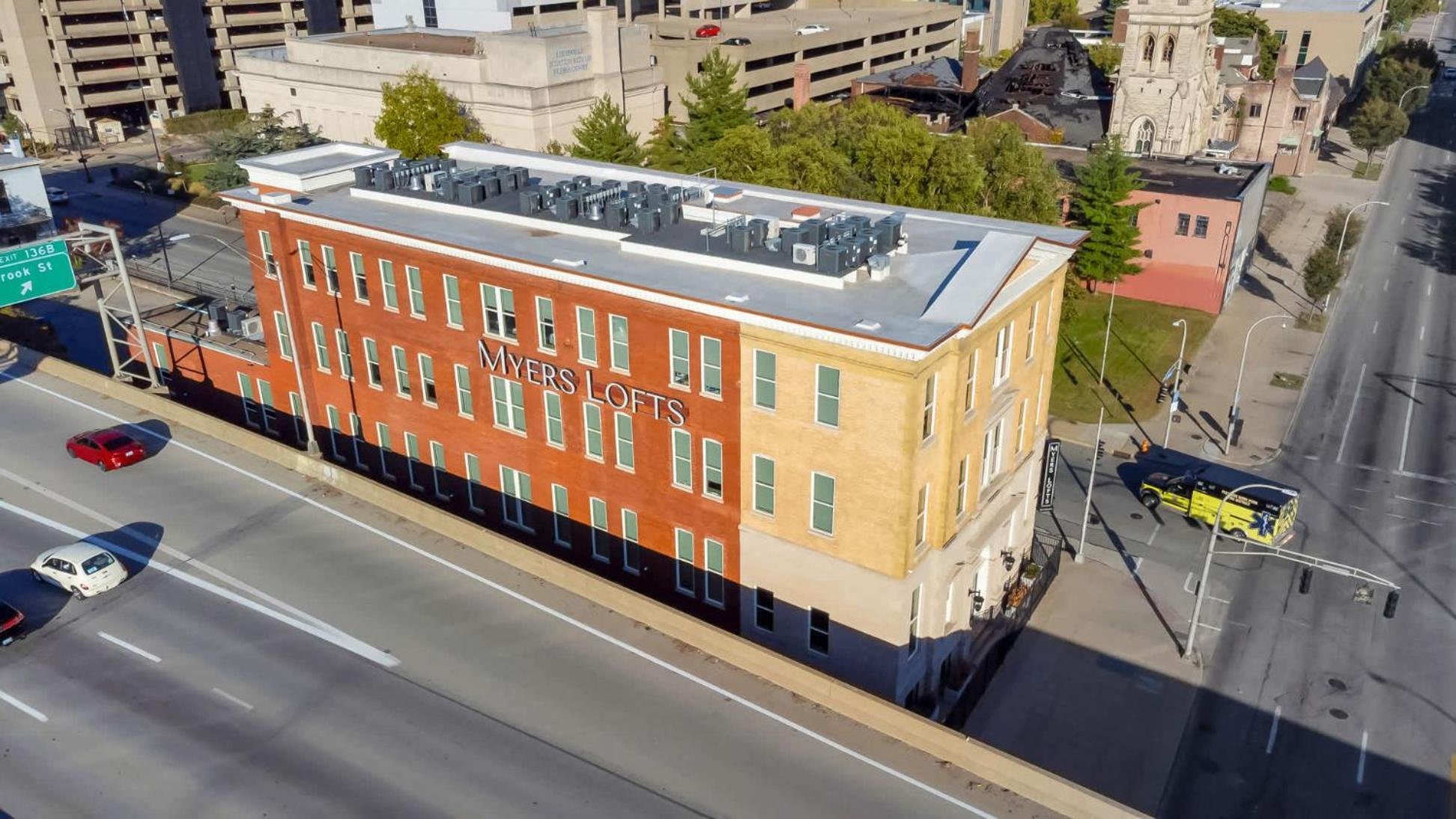 Cozy 2-br Loft In The Heart Of #210 Apartment *