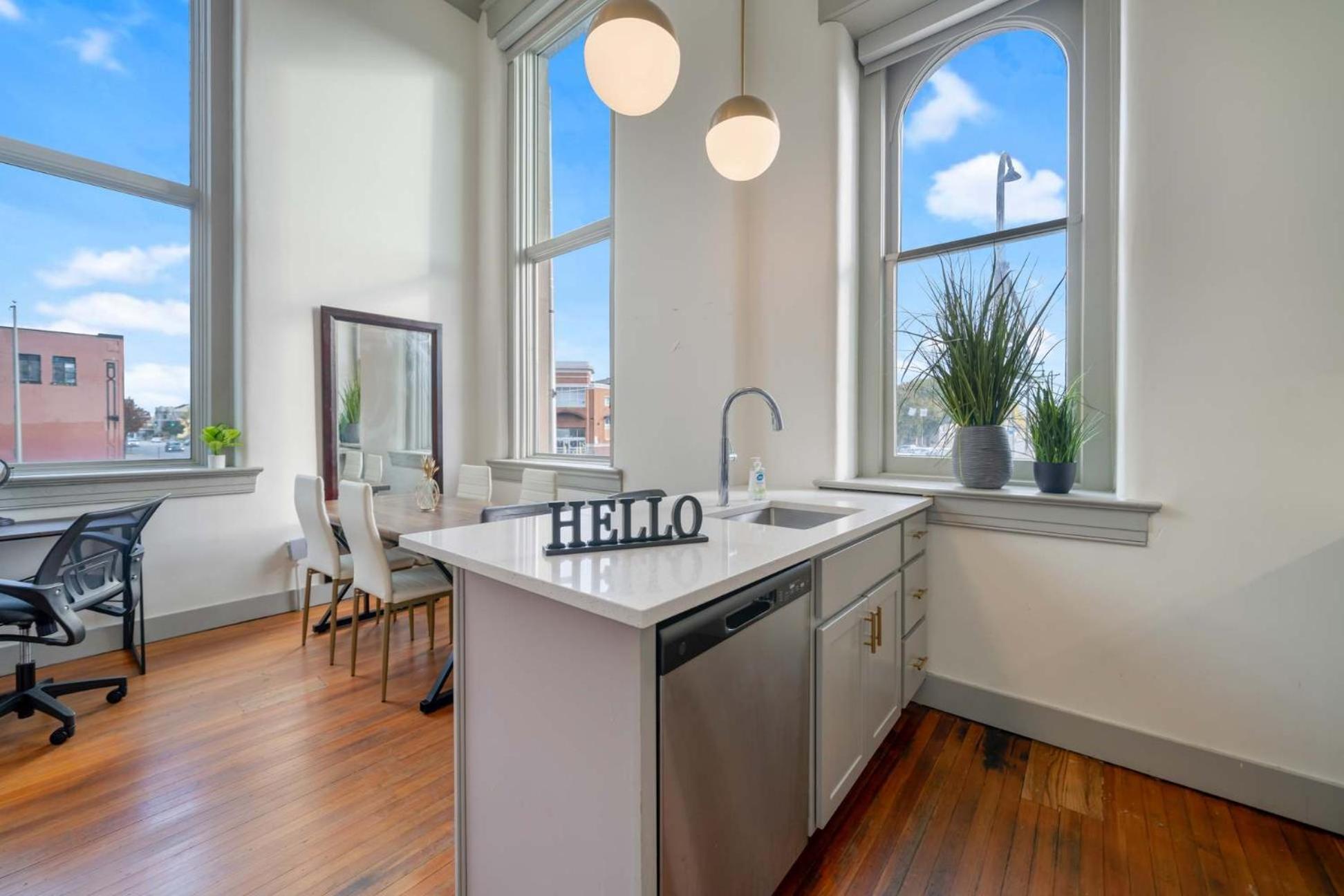 Apartment Cozy 2-br Loft In The Heart Of #210 Louisville