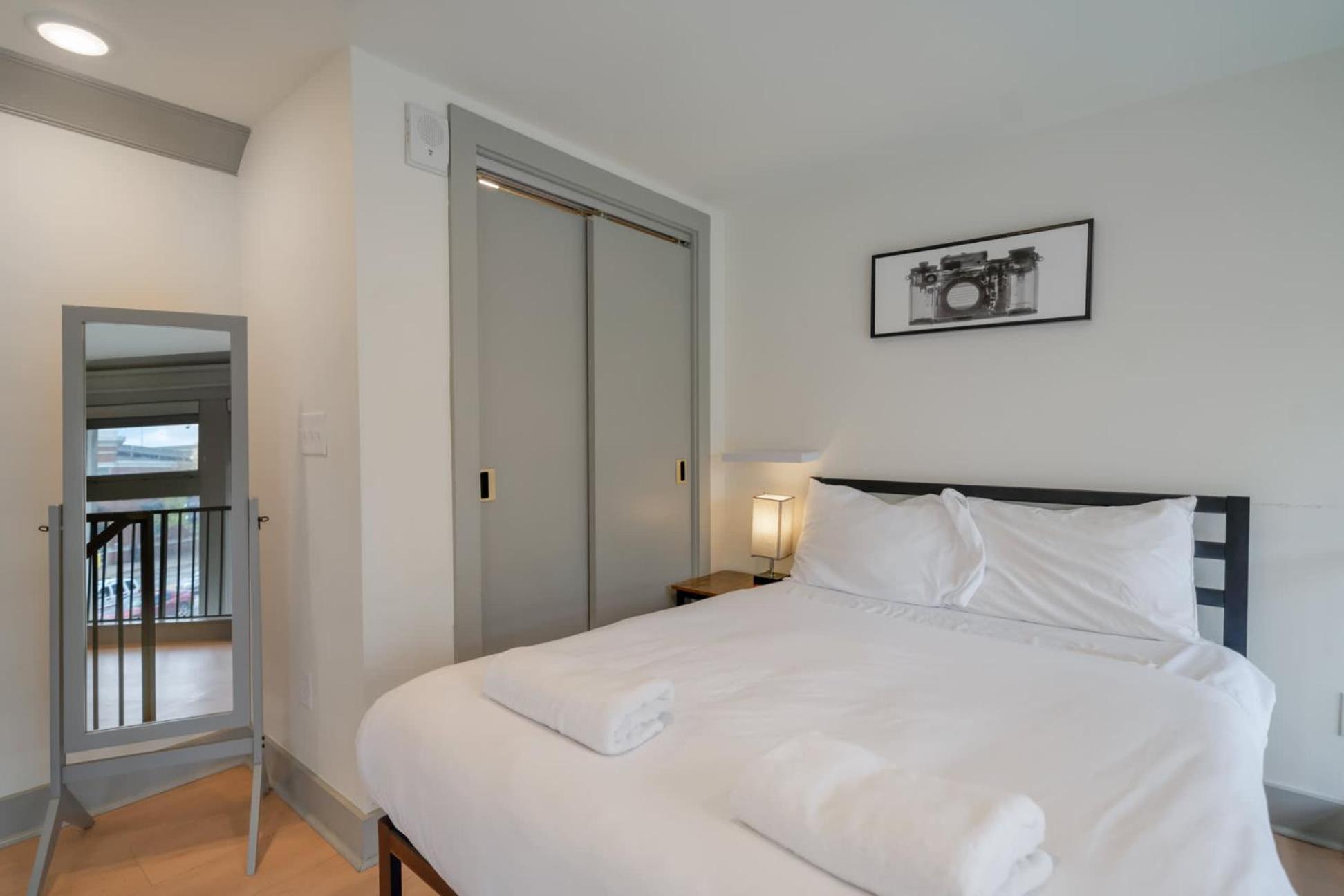 Apartment Cozy 2-br Loft In The Heart Of #210 *